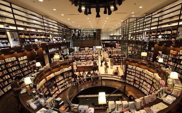 一本书一座城第三期台湾行:台北诚品书店,影视