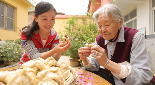 养生玫瑰吸金有术 走遍中国济南平阴县玫瑰花,影视