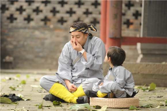 《闪亮的爸爸》山西灵石县资寿寺修行之旅,影视