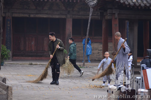 《闪亮的爸爸》山西灵石县资寿寺修行之旅,影视