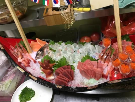 东港柜族酒店民宿:日照东港区碧海路万平口海水浴场柜族集装箱度假酒,影视