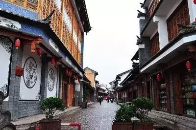 云南旅游 10个人少景美的云南小镇,影视