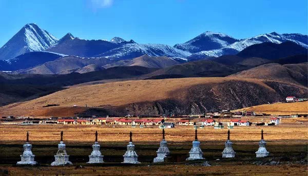 色达-四川色达红房子 中国8个最纯净旅行地 6,影视