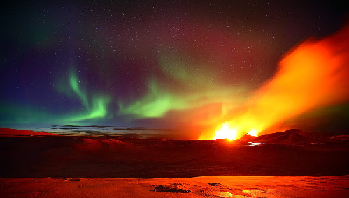 冰岛极光壮观景色 火山喷发 极光 星空同时出现,影视