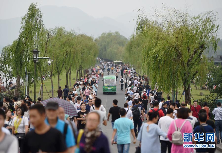 杭州开启秋季旅游旺季 西湖双休日单双号限行,影视