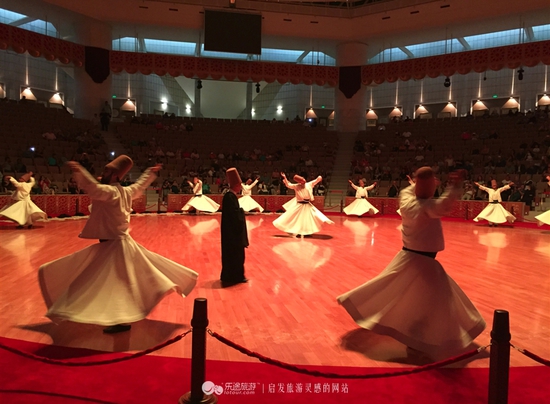 土耳其孔亚：神秘教派的旋转舞之乡,影视