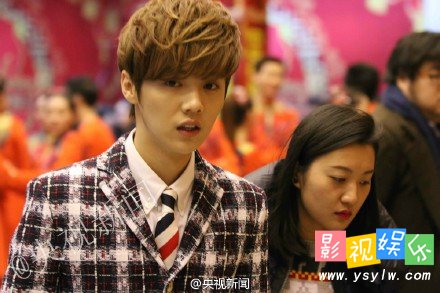 央视春晚筷子兄弟 凤凰传奇 陆毅鲍蕾夫妇对唱,影视