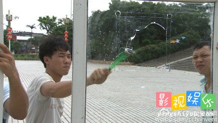 我爱发明玻璃快刀手 黄寿钦快刀手玻璃切割机,影视