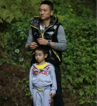 《爸爸去哪儿2》呆萌杨阳洋首站有陌生人恐惧症,影视