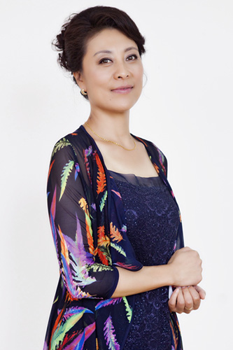 《幸福从天而降》岳红饰演麻辣婆婆