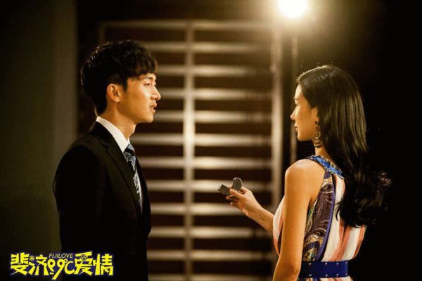 姚星彤主演的电影《斐济》热映,影视