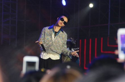 BigBang权志龙深圳演出图片,影视