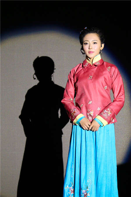 《杜心五传奇》黄梦莹饰演杜心五老婆安玉兰,影视
