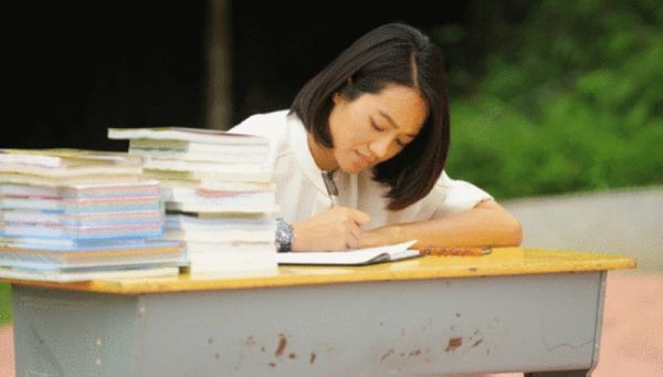 朱丹变身“朱老师”