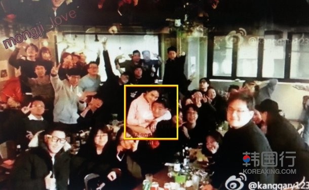 Runningman周一情侣Gary宋智孝私下亲密接触照片,影视