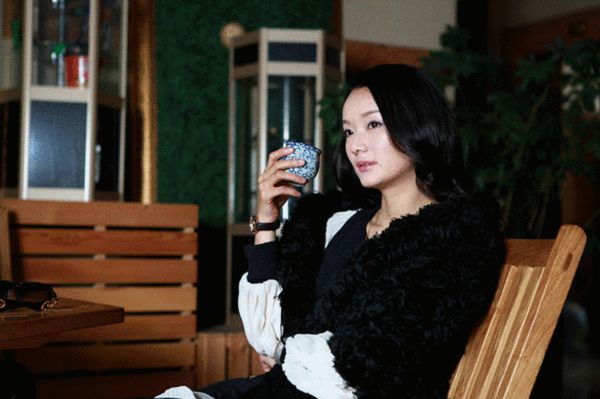 家有一老李梅可饰演钱莎莎与王建平余立秋,影视