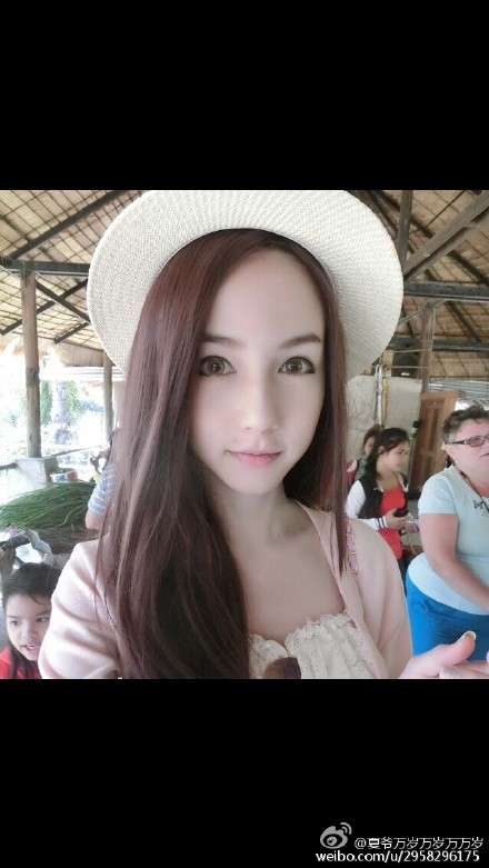 泰国最美变性人Poy与变性人yoshi比美 清新萝莉不输性感天后（3）