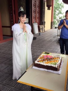 何杜娟主演的电视剧封神_演鬼族女孩