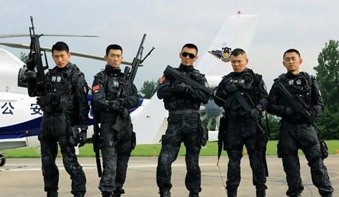 特警力量38集剧情 何苗陪陶静走路 秦朗说莎莎,影视