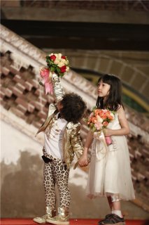爸爸去哪儿3农村办婚礼 邹明轩与夏天当花童