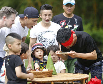 爸爸去哪儿3林大竣空桶 林永健被逼吃黑暗料理虫