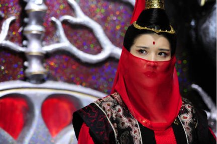 仙侠剑红魔女扮演者商忆莎 魔教教主红魔女