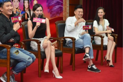 莫姥姥扮演者唐煕 幕后指使 金钗谍影莫姥姥